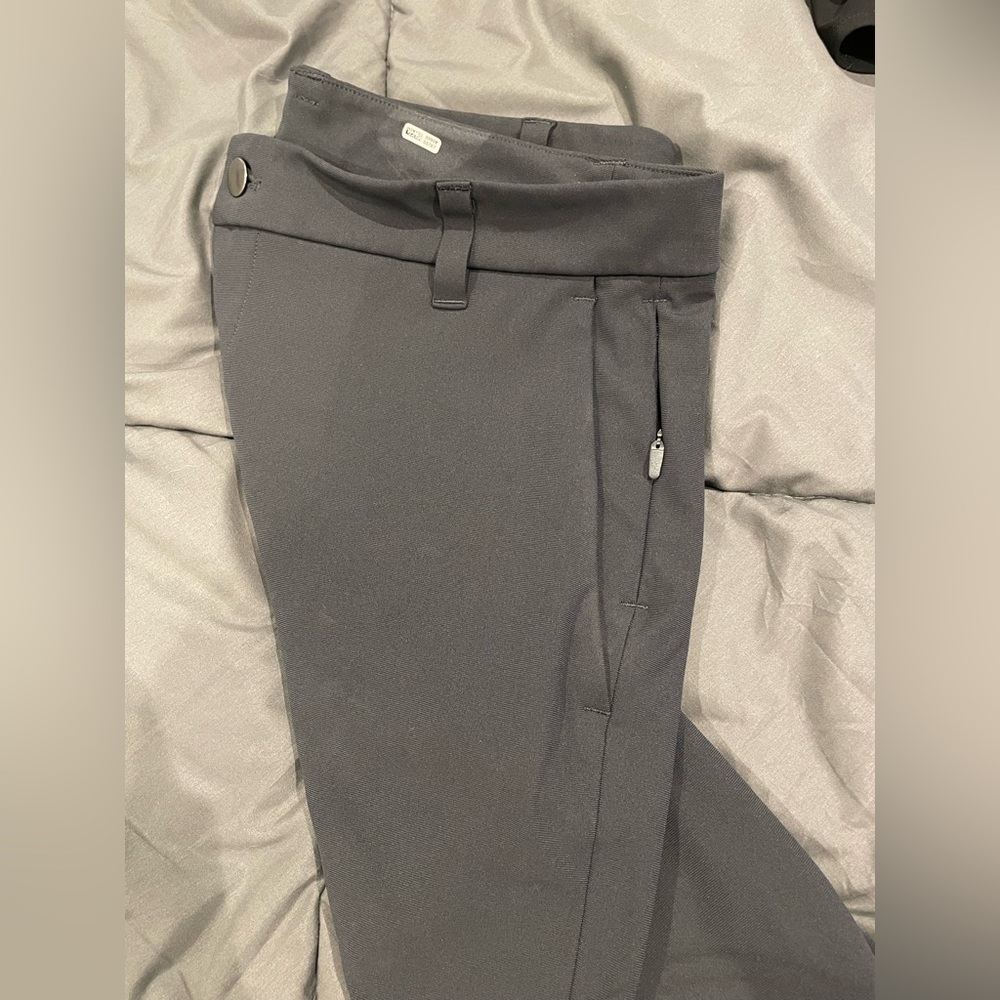 Lululemon Athletica Men's Charcoal Pants